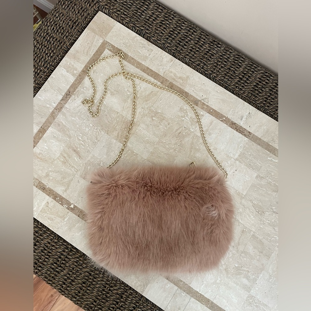 Do Everything in love furry pink bag